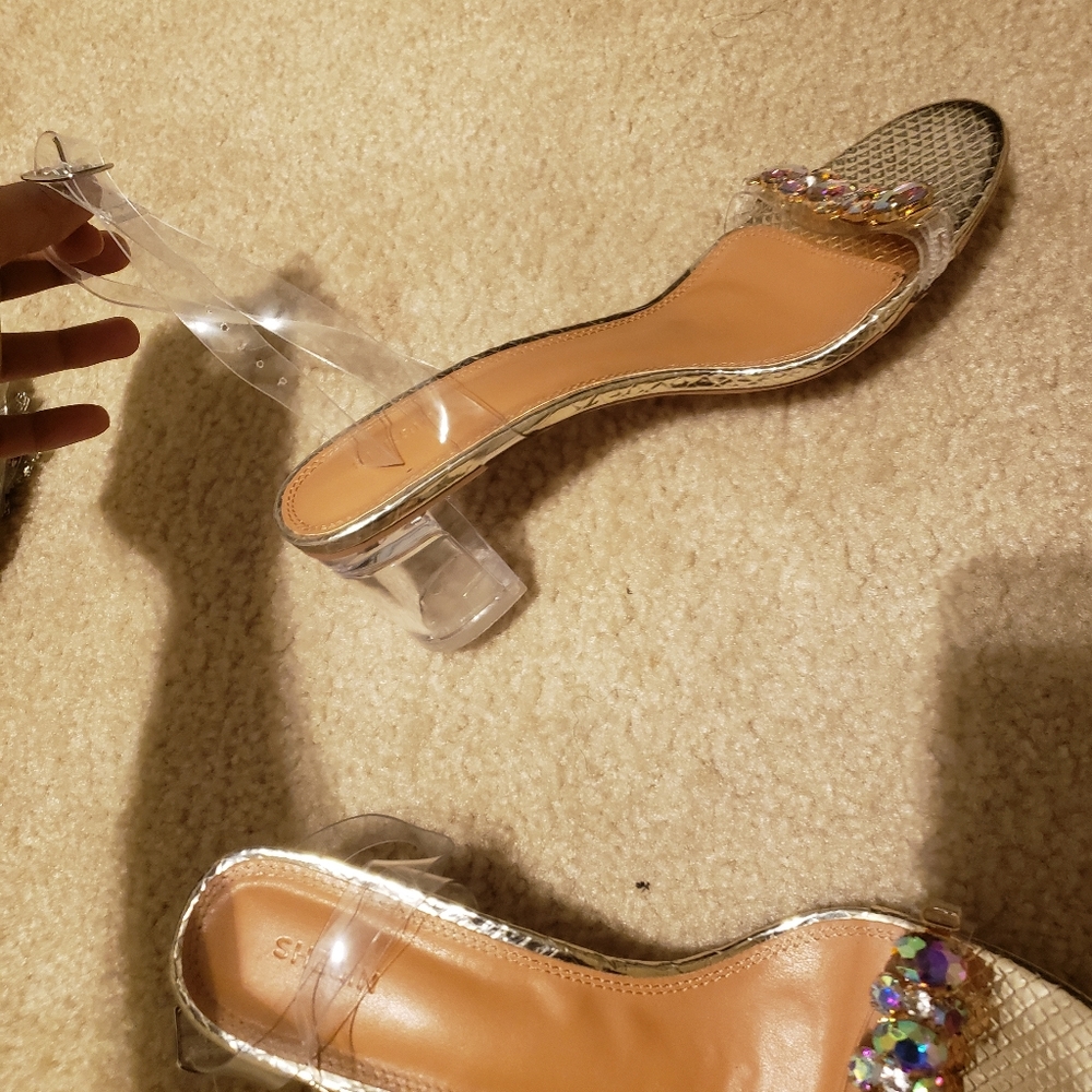 Shoes - Picture 2 of 5